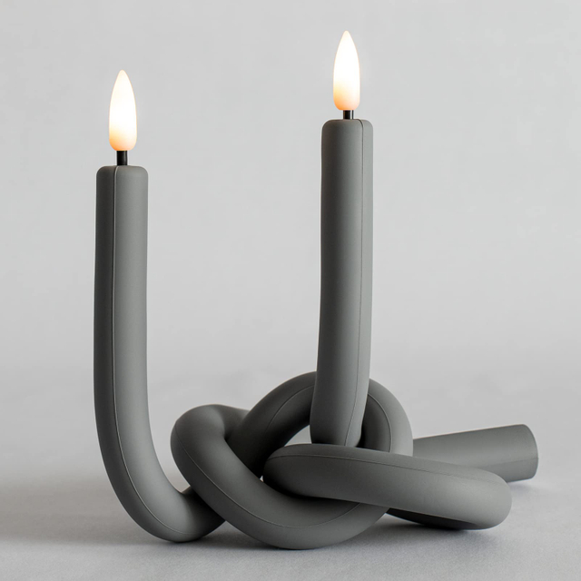 Yongmao Flameless Taper Candles Twisted Rechargeable LED Electric Fake Flickering Candles for Home Wedding Party Christmas Decoration (2Pcs, Gray)